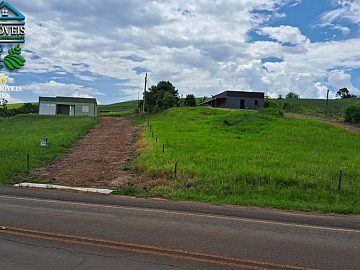 Ch�cara de 3.700M� com Casa Alvenaria com 100m�