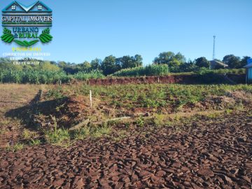 Terreno de esquina de 300m� com 15 metros de frente